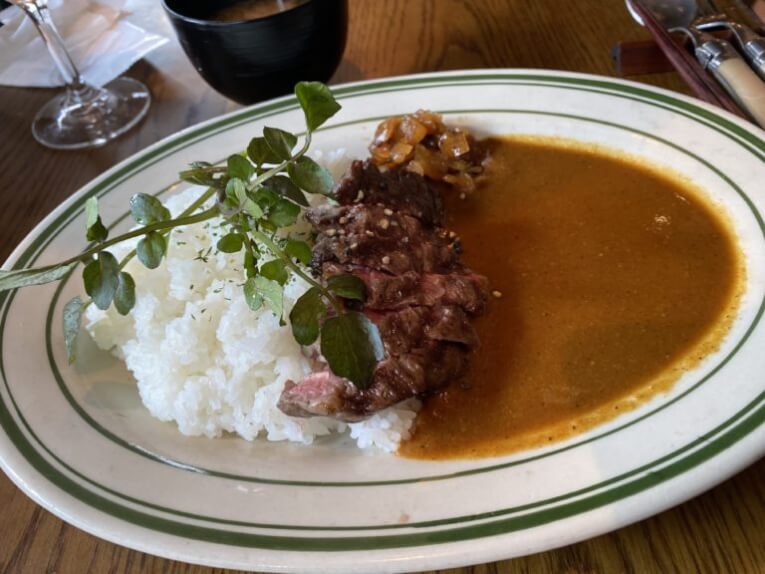 つばめやおすすめカレー