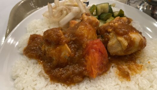 トマトとニンニクのカレー｜カレーの店ボンベイ神田店（小川町）