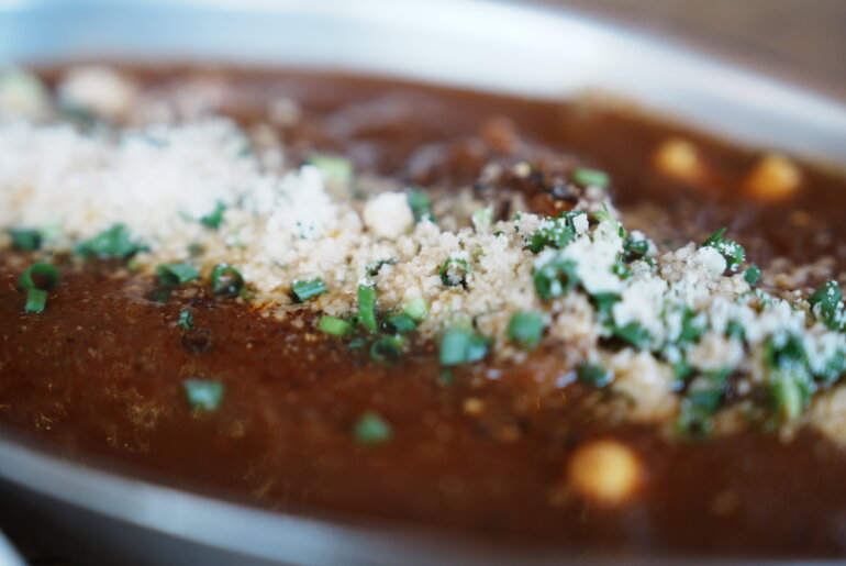 柏　ヒマラヤユキノシタ