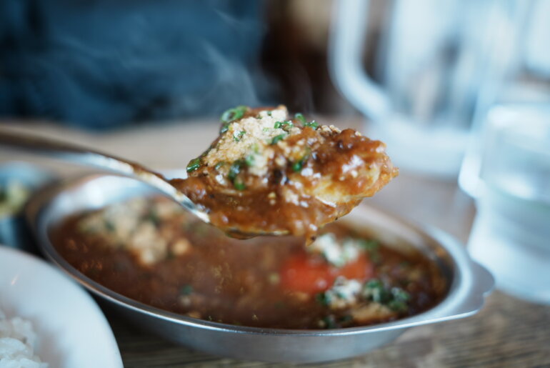 柏　ヒマラヤユキノシタ