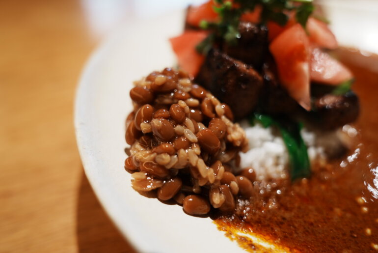 婁熊東京(ルクマトウキョウ）ホルモンカレー