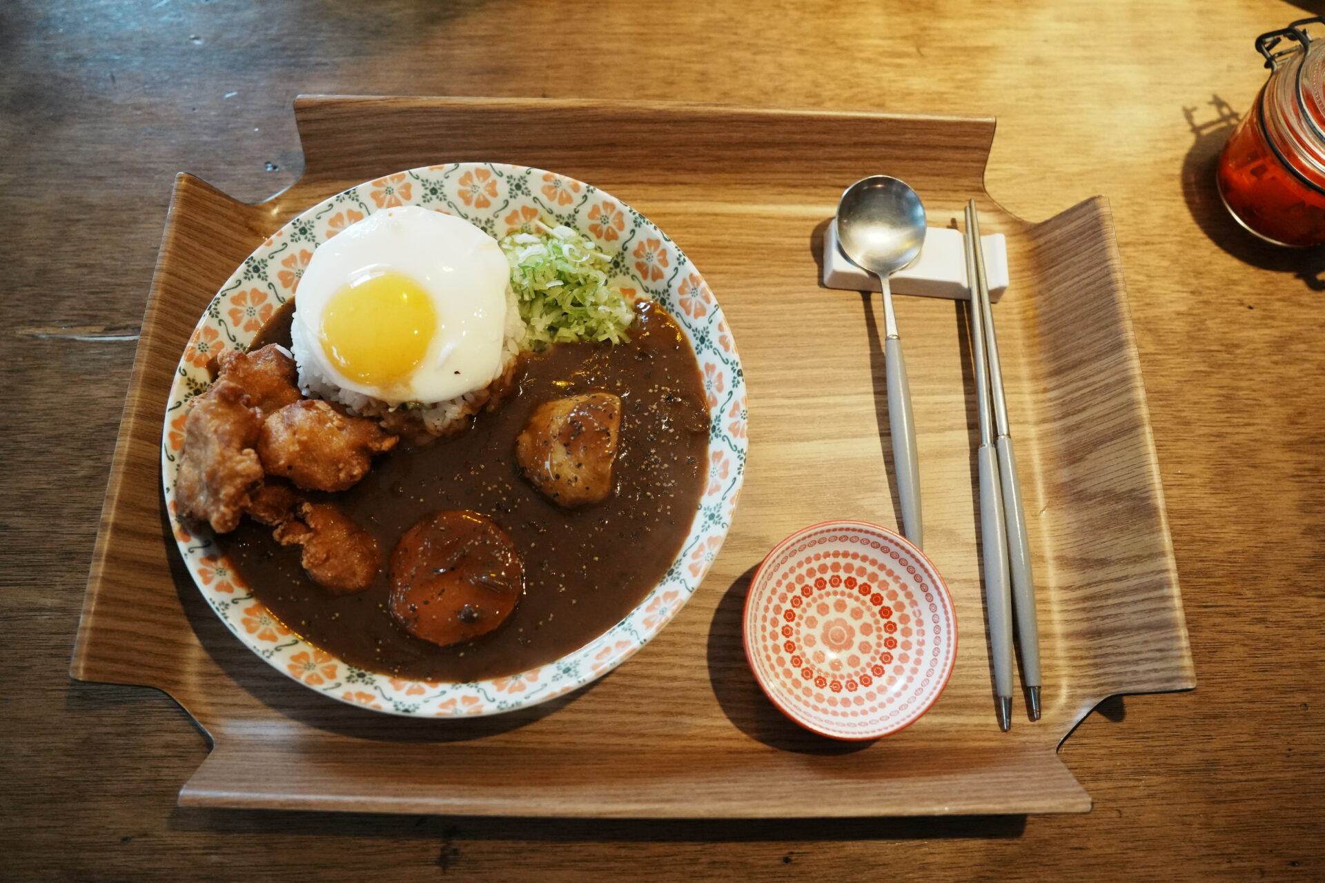 昨日のカレー（어제의 카레）