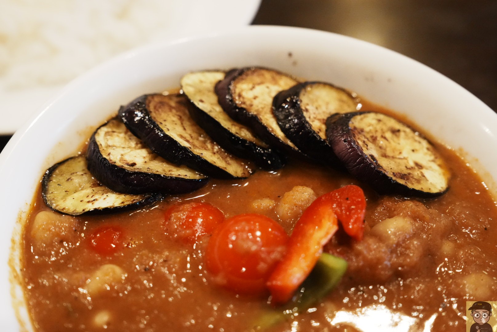 新宿御苑「草枕」のなすトマトチキンカレー