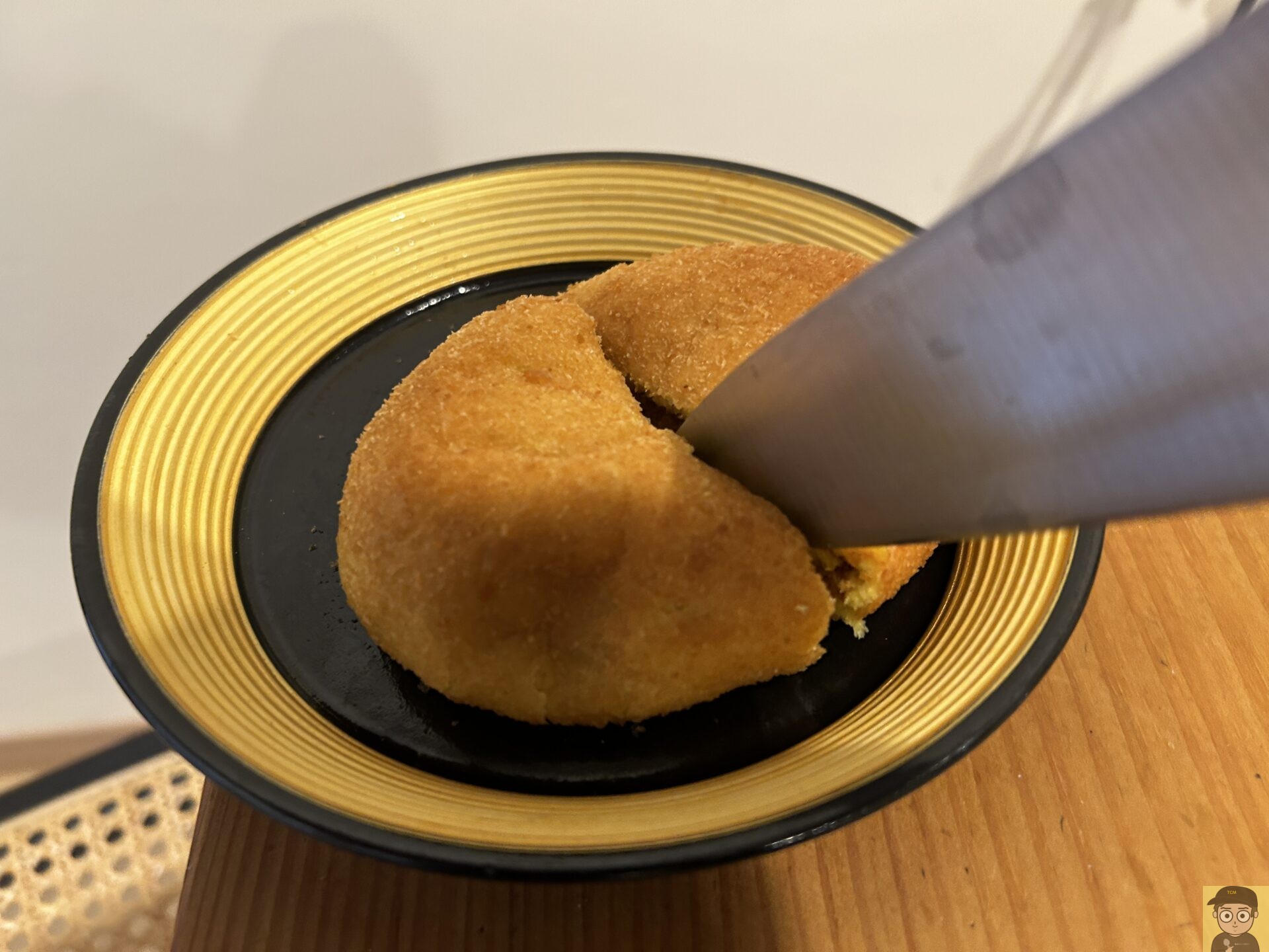 セブンイレブン×魯珈監修「スパイスチキンカレーパン」