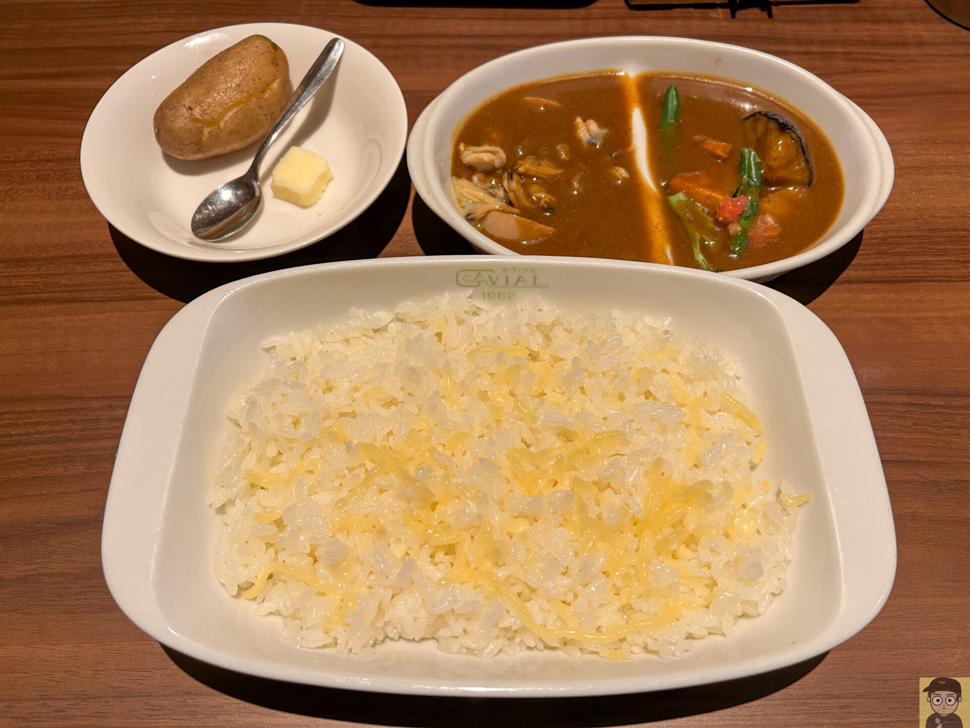 神保町 欧風カレー カヴィアル