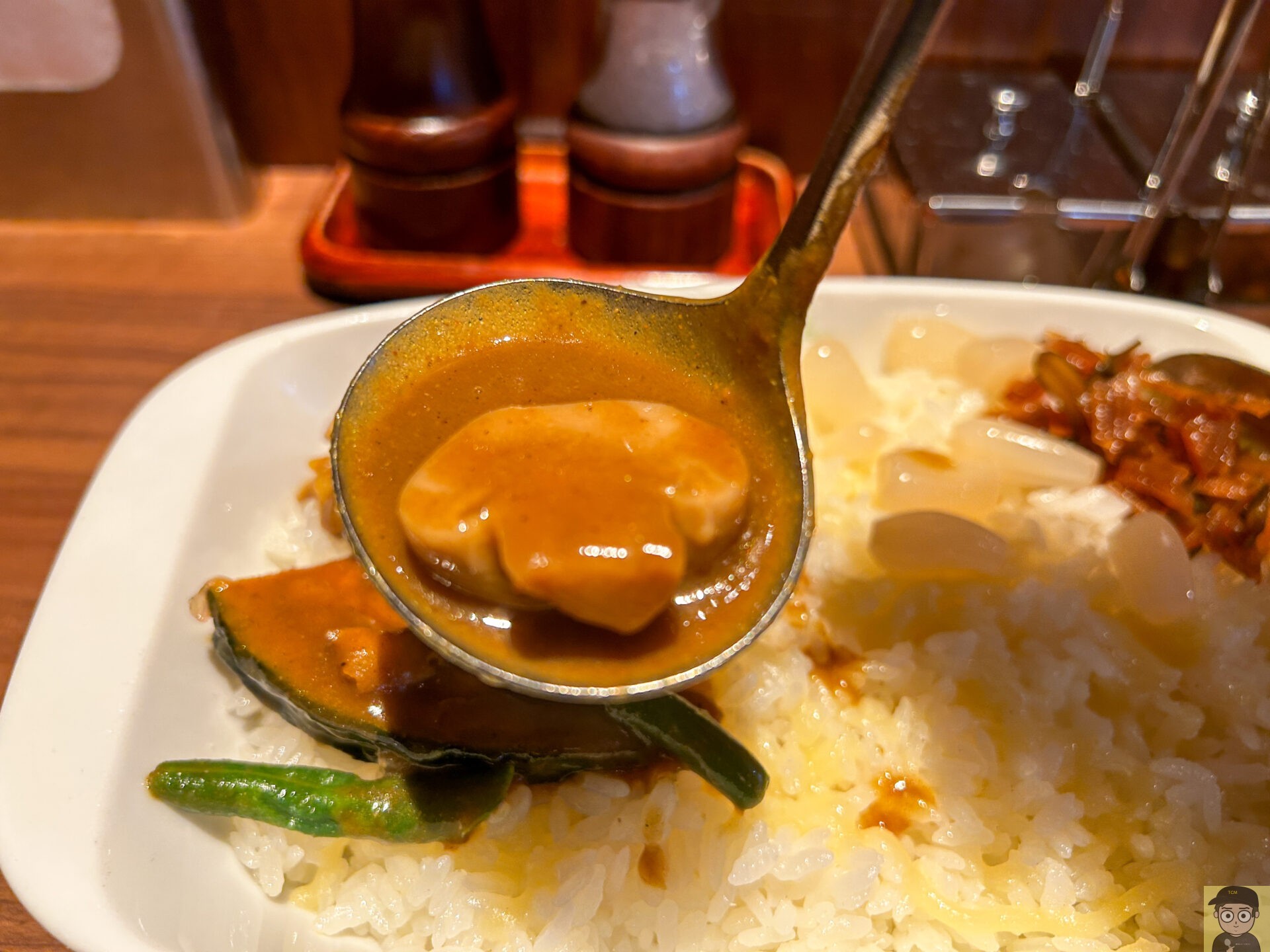 神保町 欧風カレー カヴィアル