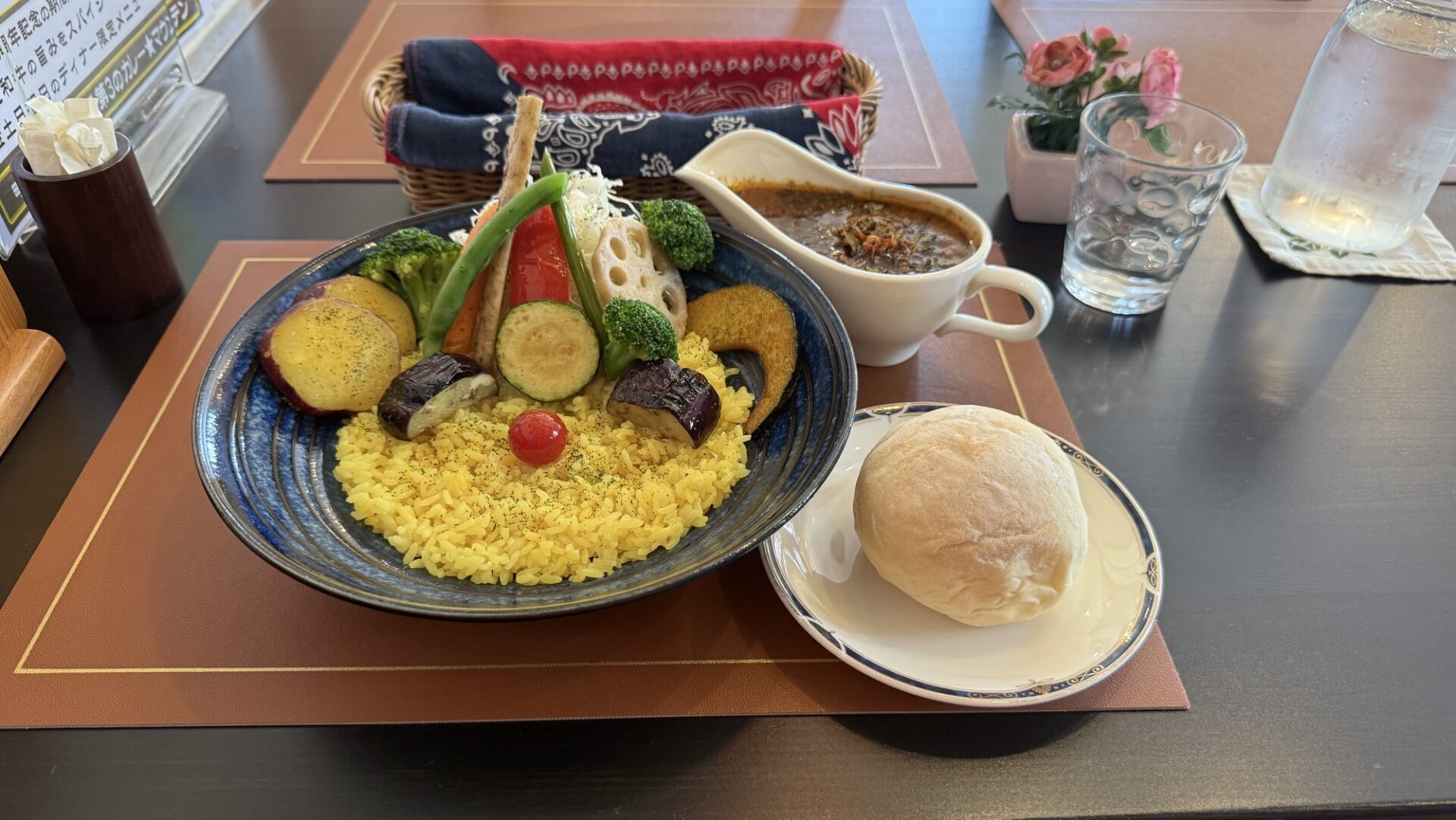 濃厚海老みそブラックチキンカリー,町田最後に炒める第3のカレー★マウンテン（町田 鶴川）