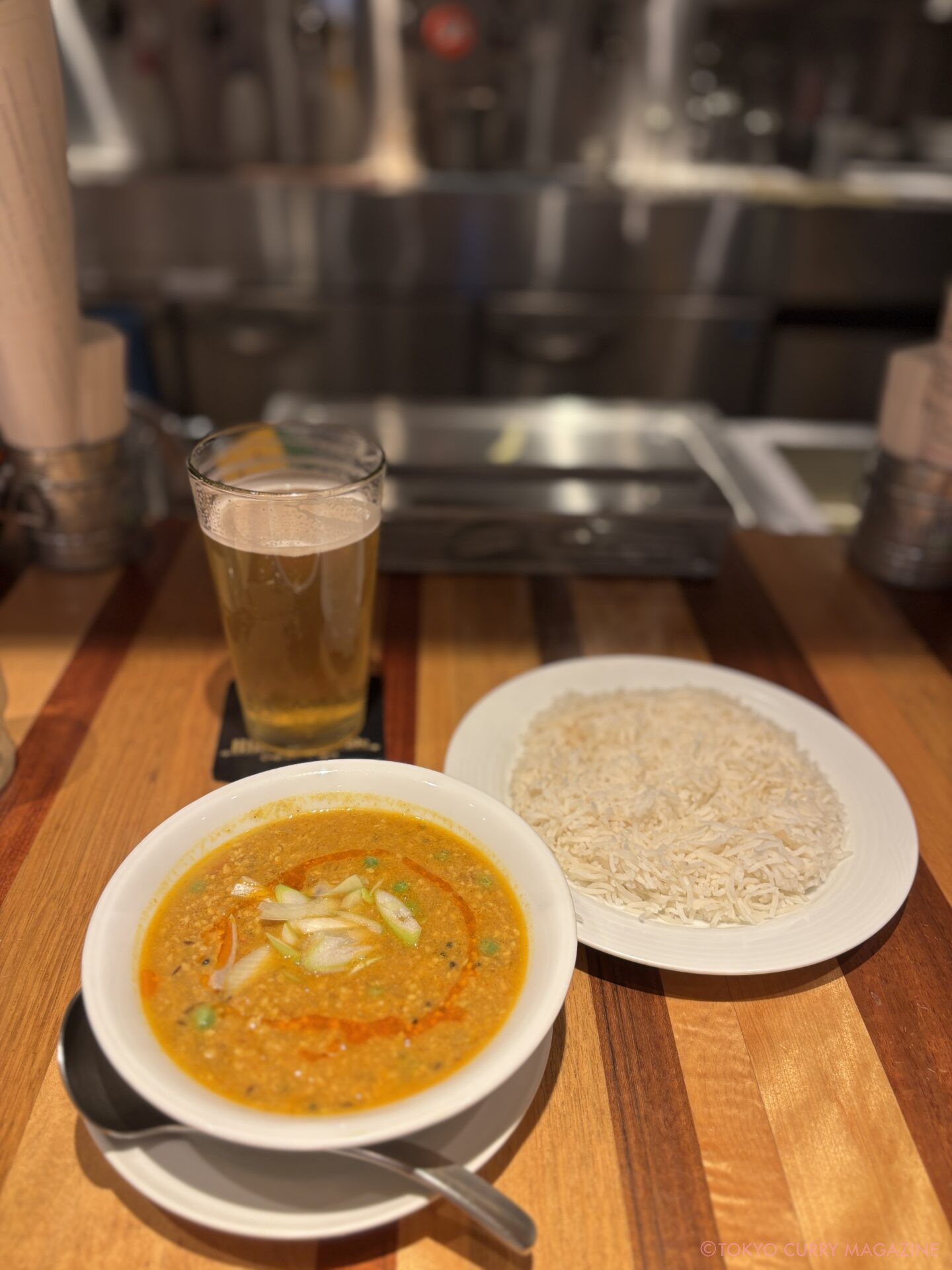 ヒマラヤテーブル　神田駅