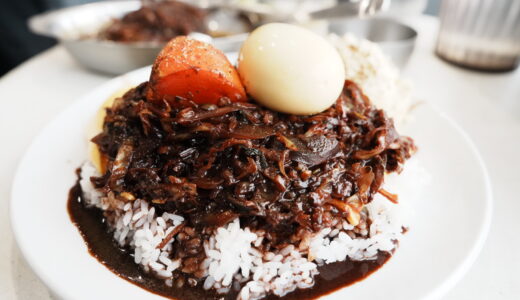 七草粥ならぬ七草カレーで新年を迎える！東京ボンベイの「ボンベイカレー」が辛旨でたまらない！